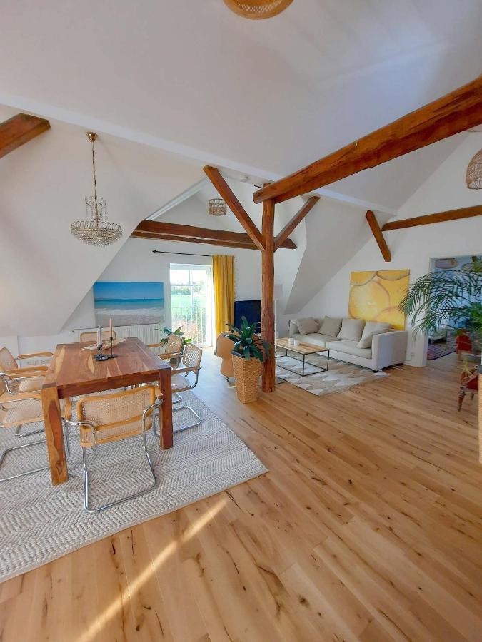 Luxurioeses Loft Mit Schoenem Blick Tremsbüttel Eksteriør bilde